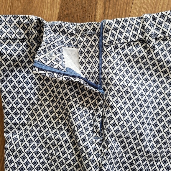 H&M ankle pants. - Picture 4 of 6